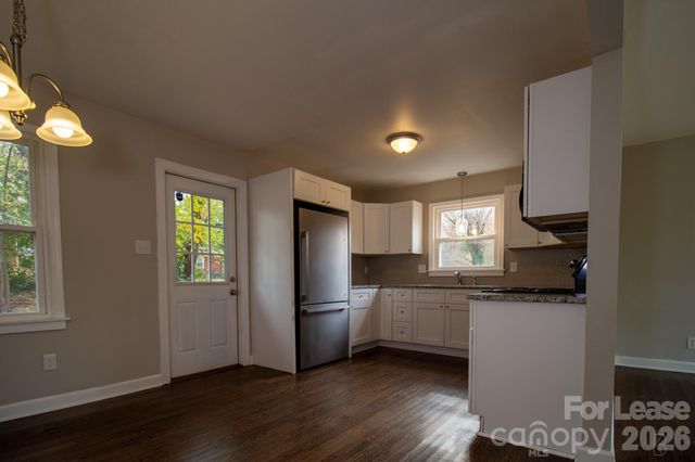 4021 Crestridge Drive, Charlotte, NC 28217