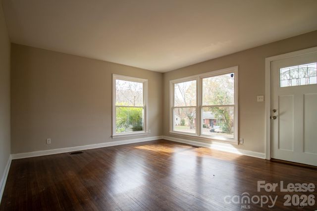 4021 Crestridge Drive, Charlotte, NC 28217