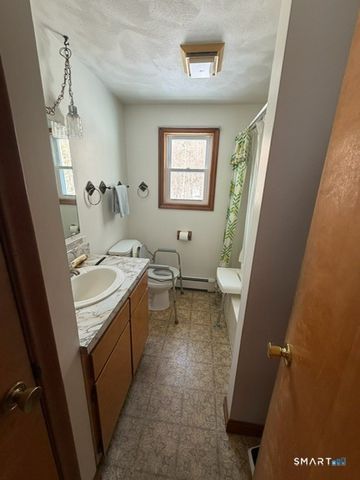 290 Gillette Road, New Hartford, CT 06057