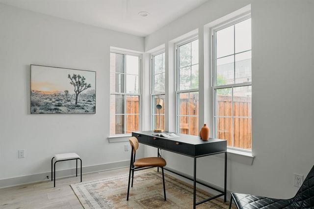 2209 Woodland Ave 1202, Austin, TX 78741