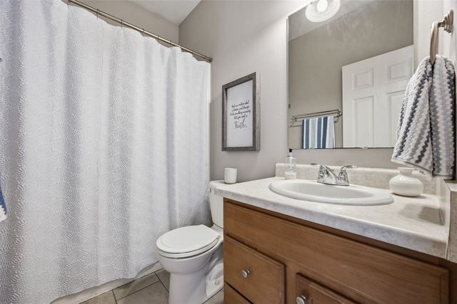 220 16th Ave Court, Hiawatha, IA 52233