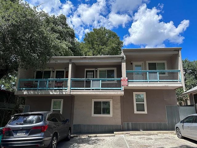 1106 W 22nd ST 3, Austin, TX 78705
