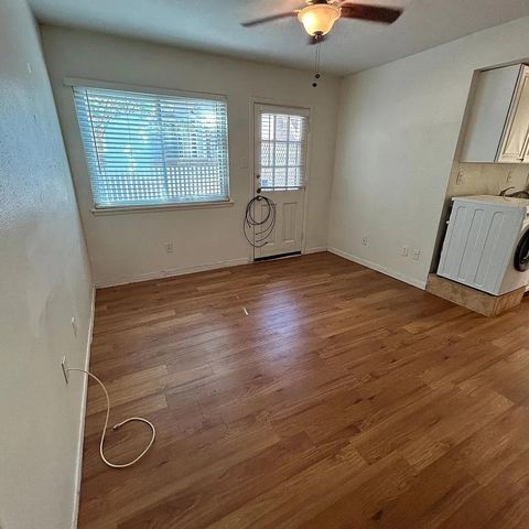 1106 W 22nd ST 3, Austin, TX 78705