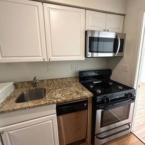 1106 W 22nd ST 3, Austin, TX 78705