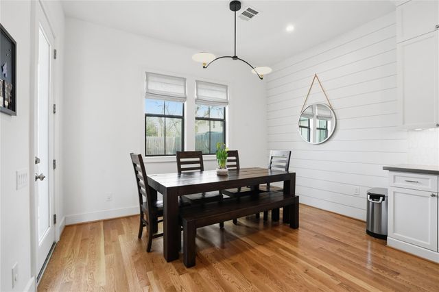 1710 Du Barry Lane, Houston, TX 77018