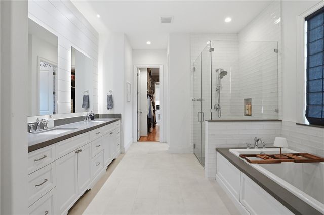 1710 Du Barry Lane, Houston, TX 77018