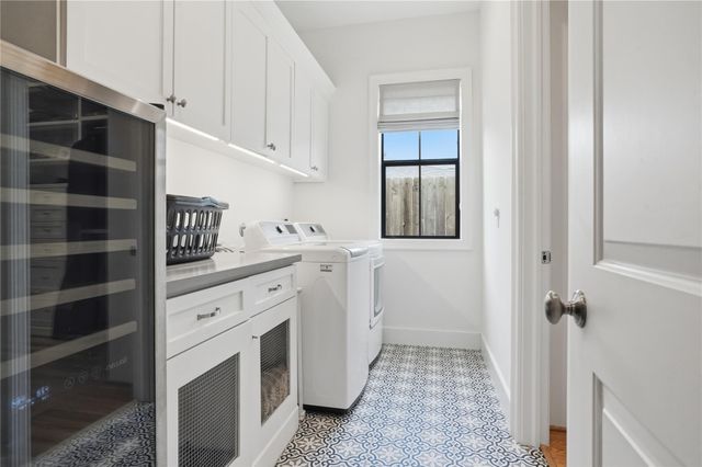 1710 Du Barry Lane, Houston, TX 77018