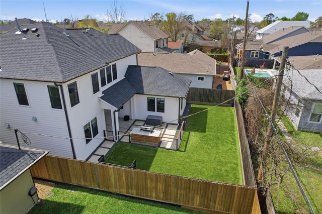 1710 Du Barry Lane, Houston, TX 77018