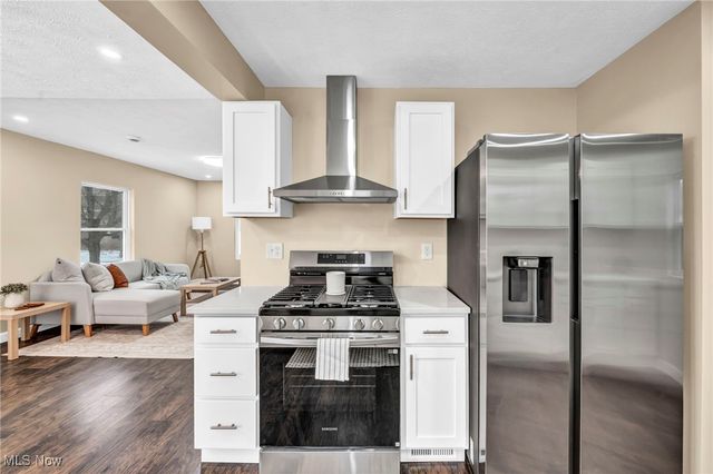 112 Grove Drive, Ashtabula, OH 44004