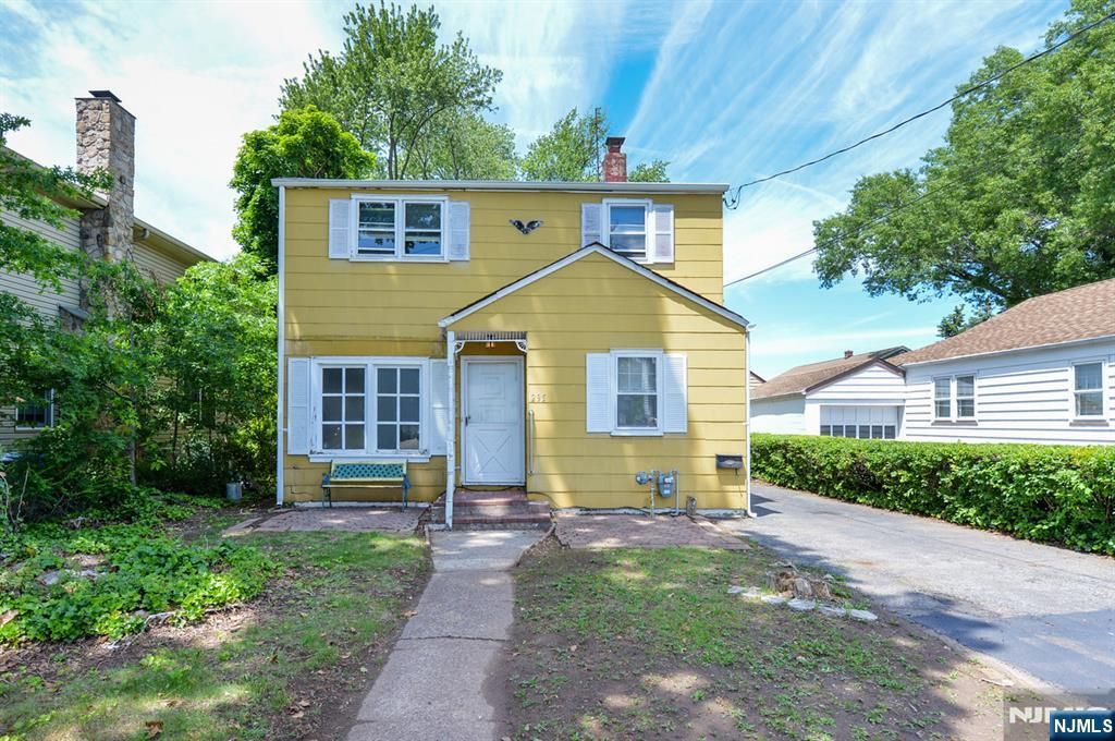 295 Lanza Avenue, Saddle Brook, NJ 07663