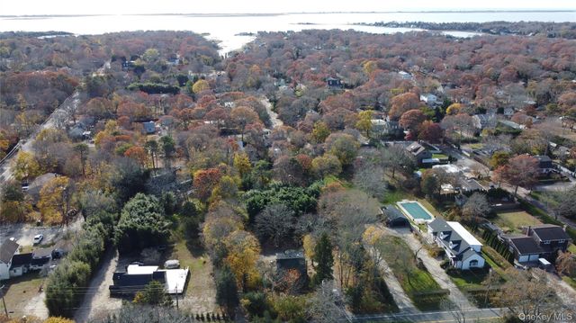 78 Bay Avenue W, Hampton Bays, NY 11946