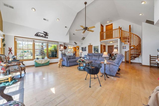 531 Brookwood RD, Wirtz, VA 24184