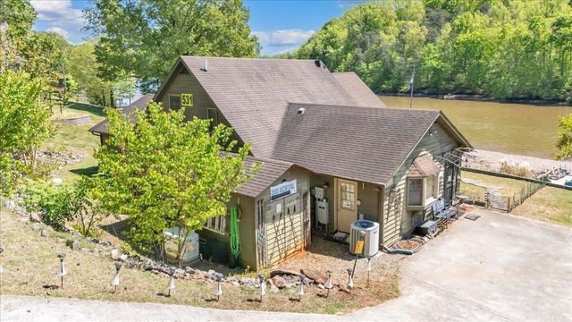 531 Brookwood RD, Wirtz, VA 24184