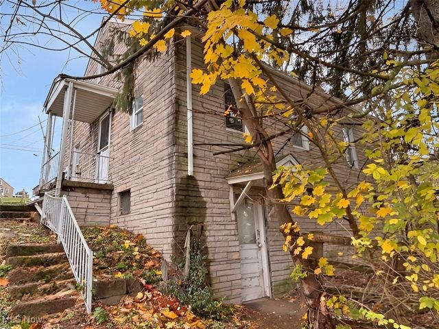 105 Church Street, Weirton, WV 26062