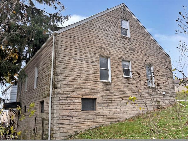 105 Church Street, Weirton, WV 26062