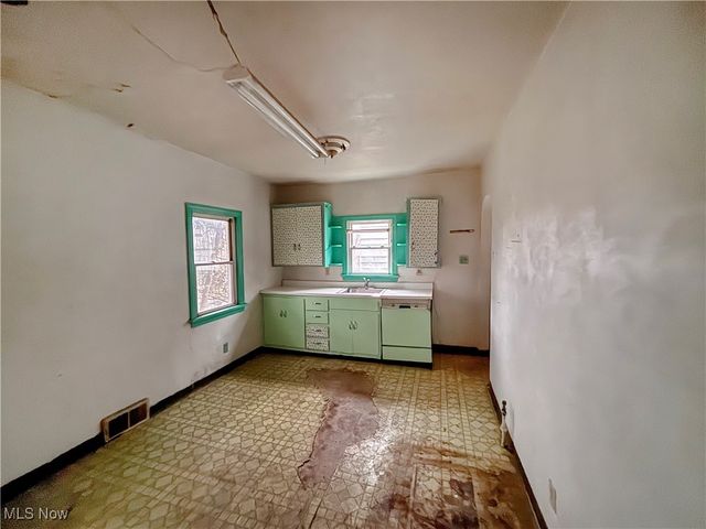 105 Church Street, Weirton, WV 26062