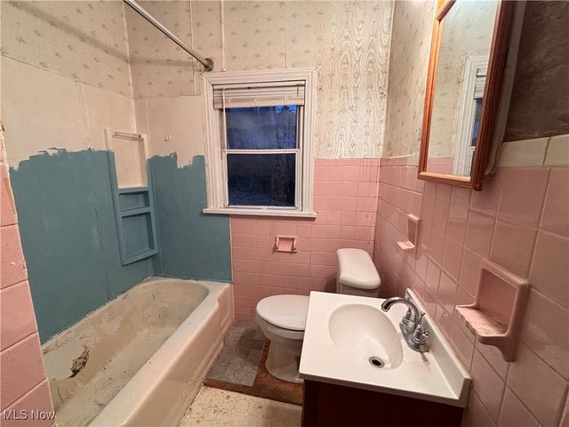 105 Church Street, Weirton, WV 26062