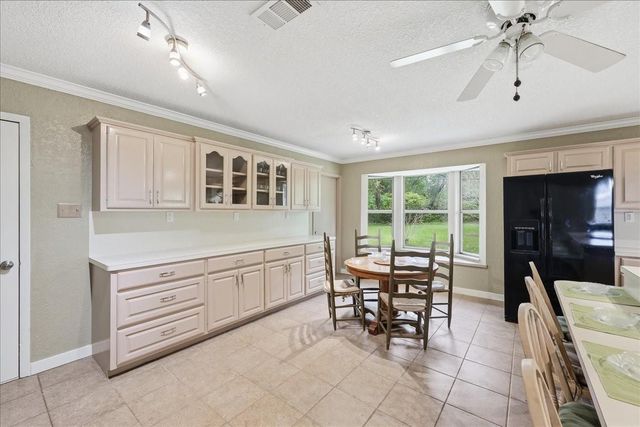 3010 Kelley Street, Orange, TX 77630