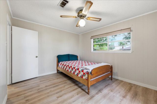 3010 Kelley Street, Orange, TX 77630