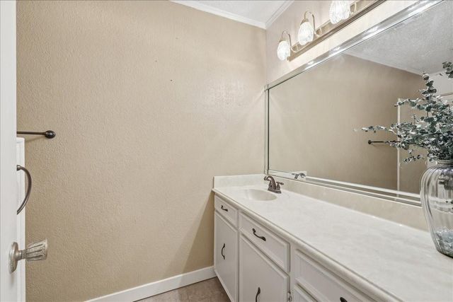 3010 Kelley Street, Orange, TX 77630