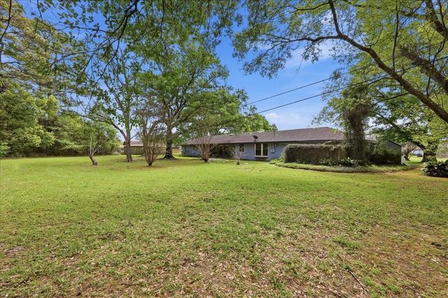 3010 Kelley Street, Orange, TX 77630