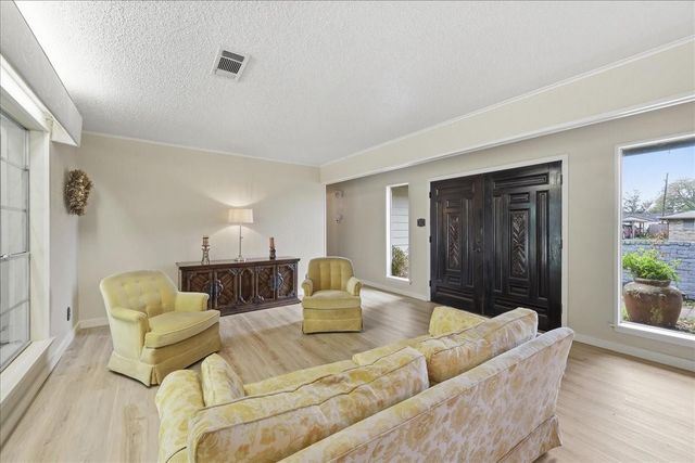 3010 Kelley Street, Orange, TX 77630