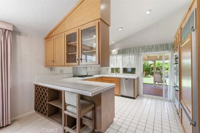 6307 Rhea, Tarzana, CA 91335