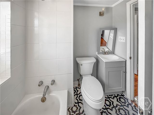 413 E 36th Street B, Savannah, GA 31401