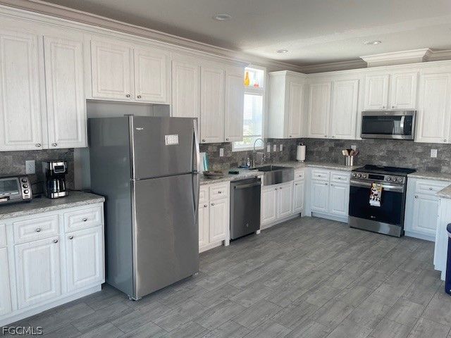 2951 York RD, St James City, FL 33956