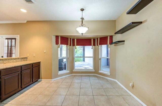 13515 Jessica Lane, Houston, TX 77069