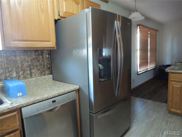 405 W Spring Street, Greenville, IL 62246