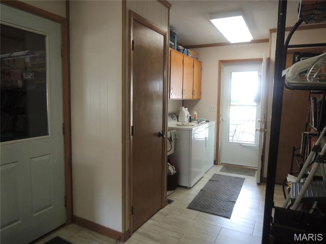 405 W Spring Street, Greenville, IL 62246