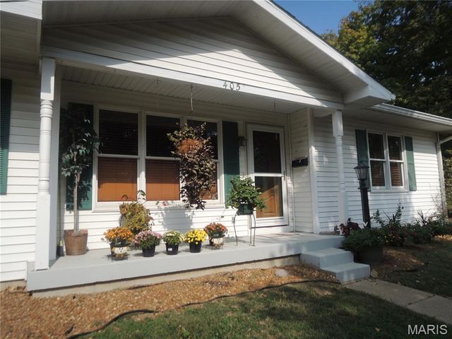 405 W Spring Street, Greenville, IL 62246