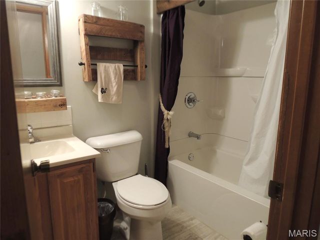 405 W Spring Street, Greenville, IL 62246