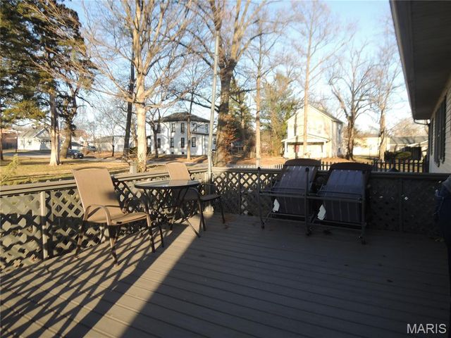 405 W Spring Street, Greenville, IL 62246