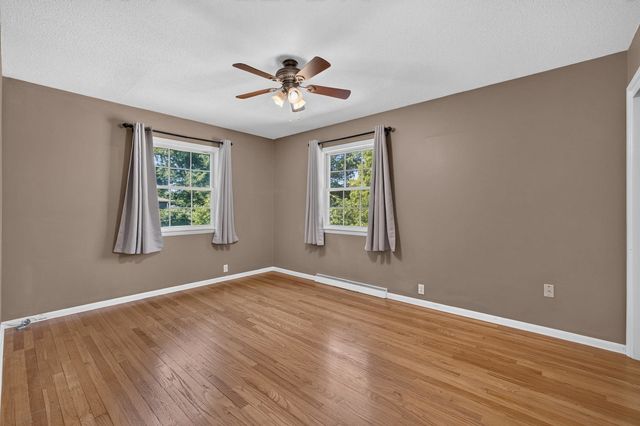 1720 Elmwood Avenue, Bettendorf, IA 52722