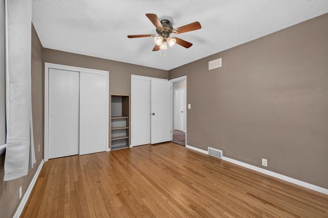 1720 Elmwood Avenue, Bettendorf, IA 52722