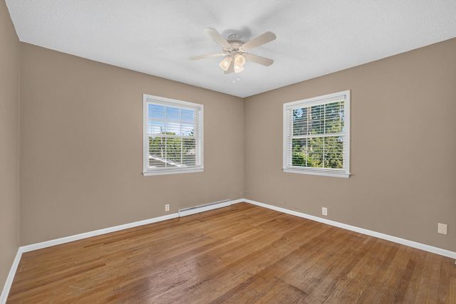 1720 Elmwood Avenue, Bettendorf, IA 52722