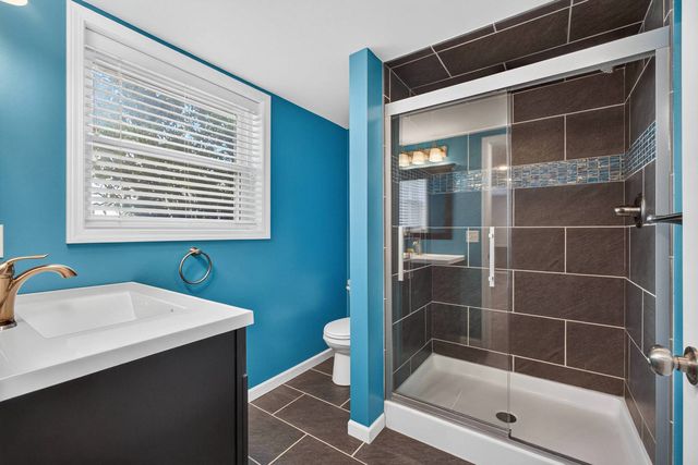 1720 Elmwood Avenue, Bettendorf, IA 52722