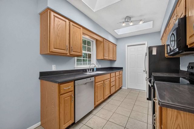1720 Elmwood Avenue, Bettendorf, IA 52722