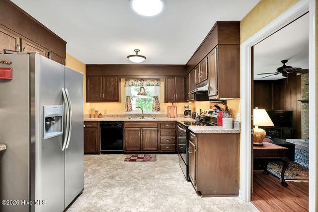 617 Hunting Ridge Road, Wilmington, NC 28412