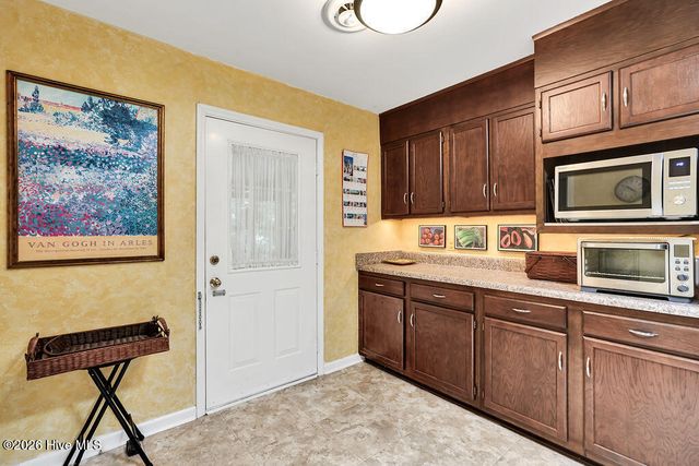 617 Hunting Ridge Road, Wilmington, NC 28412