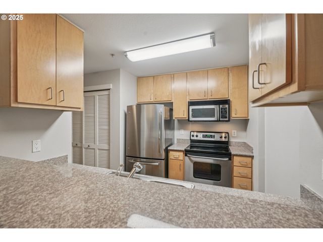 10800 Se 17TH Cir 222, Vancouver, WA 98664