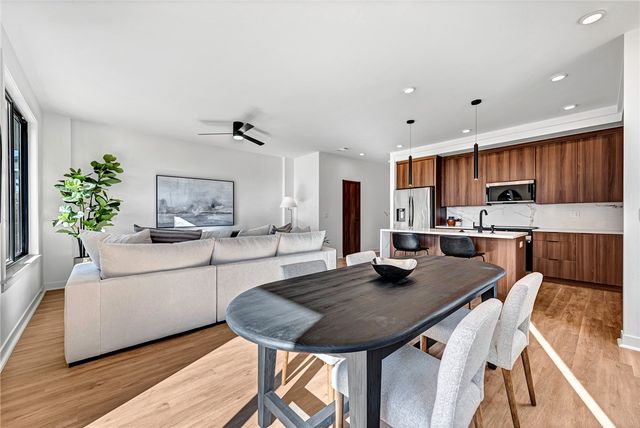 435 Balloon Flower Avenue, Lowell, AR 72745