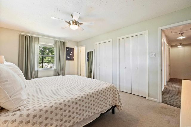 4 Summerland Court, Little Rock, AR 72227