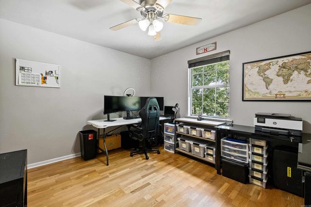 4 Summerland Court, Little Rock, AR 72227