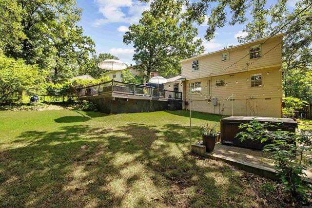 4 Summerland Court, Little Rock, AR 72227
