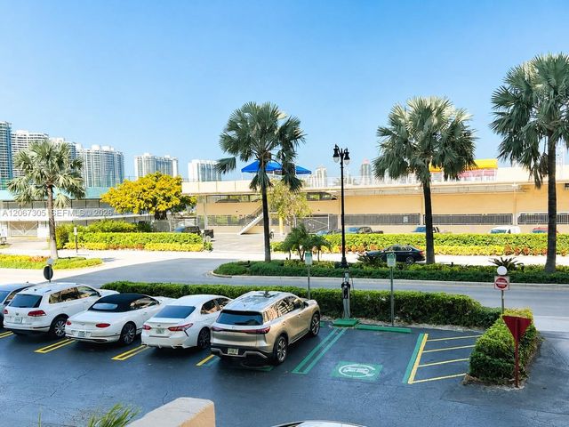 250 174th Street 115, Sunny Isles Beach, FL 33160