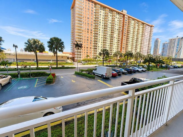 250 174th Street 115, Sunny Isles Beach, FL 33160