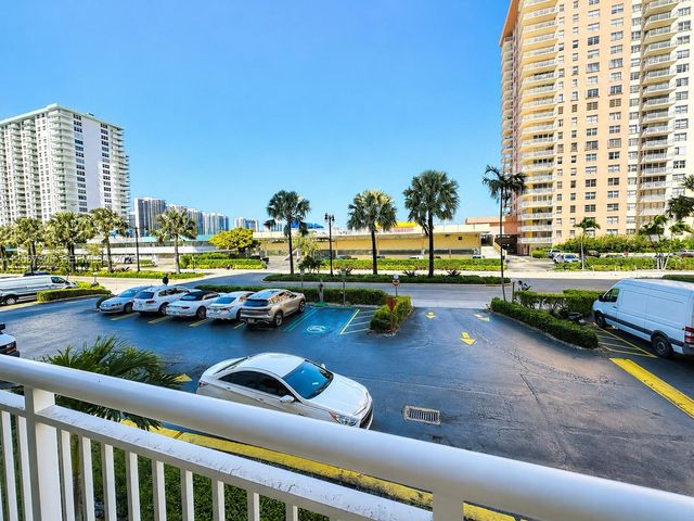 250 174th Street 115, Sunny Isles Beach, FL 33160